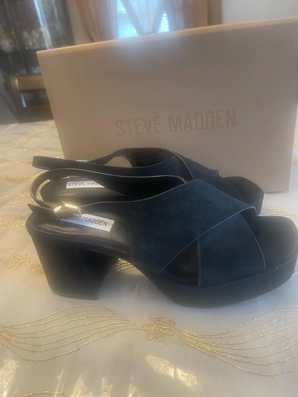 NWB Steve Madden women’s Y2K Mario platform slingback sandals size 8 black suede
